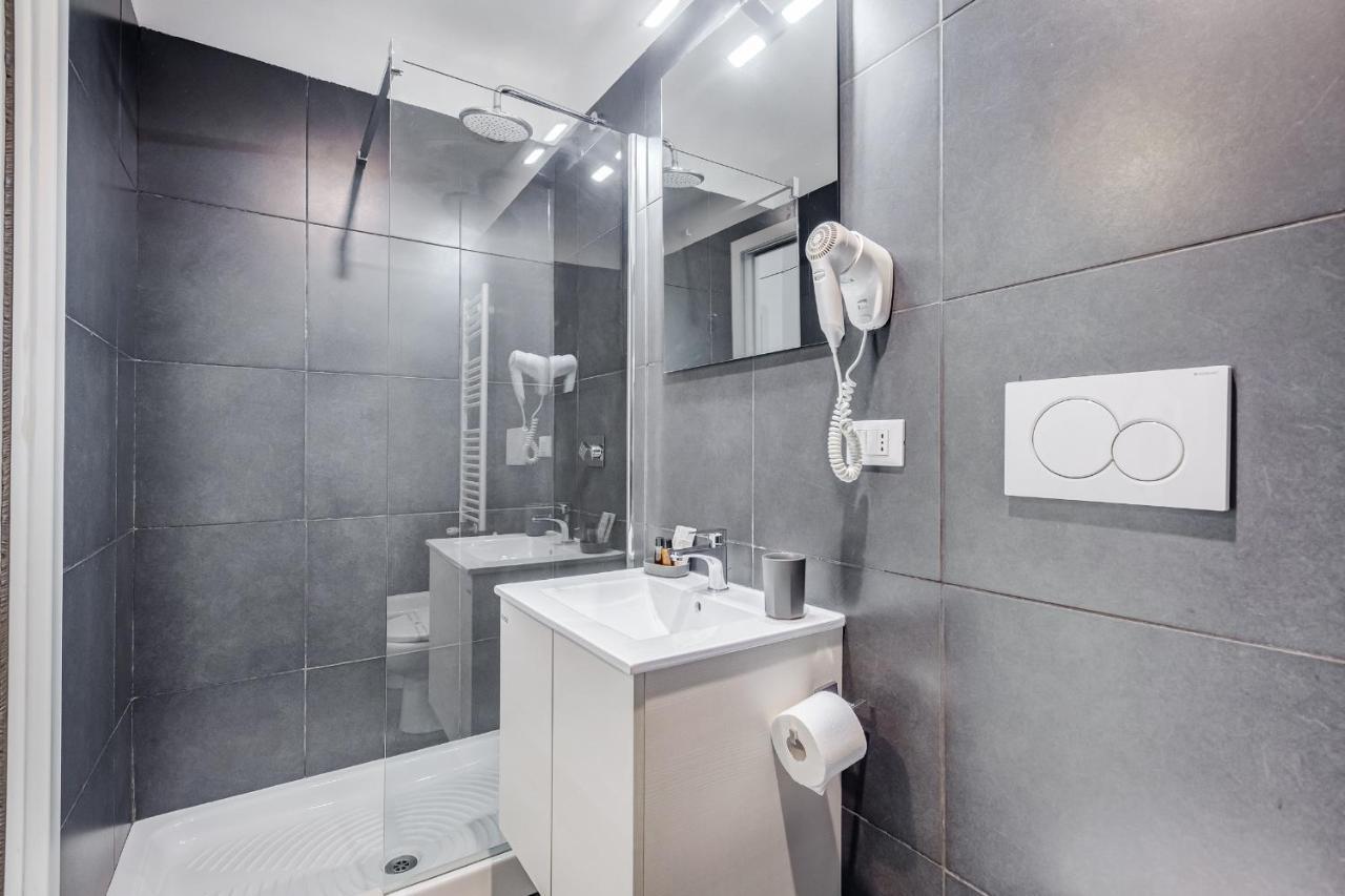 The Upper Suites Rome Bagian luar foto